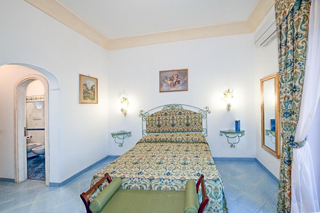 Hotel Royal Prisco Positano Ruang foto